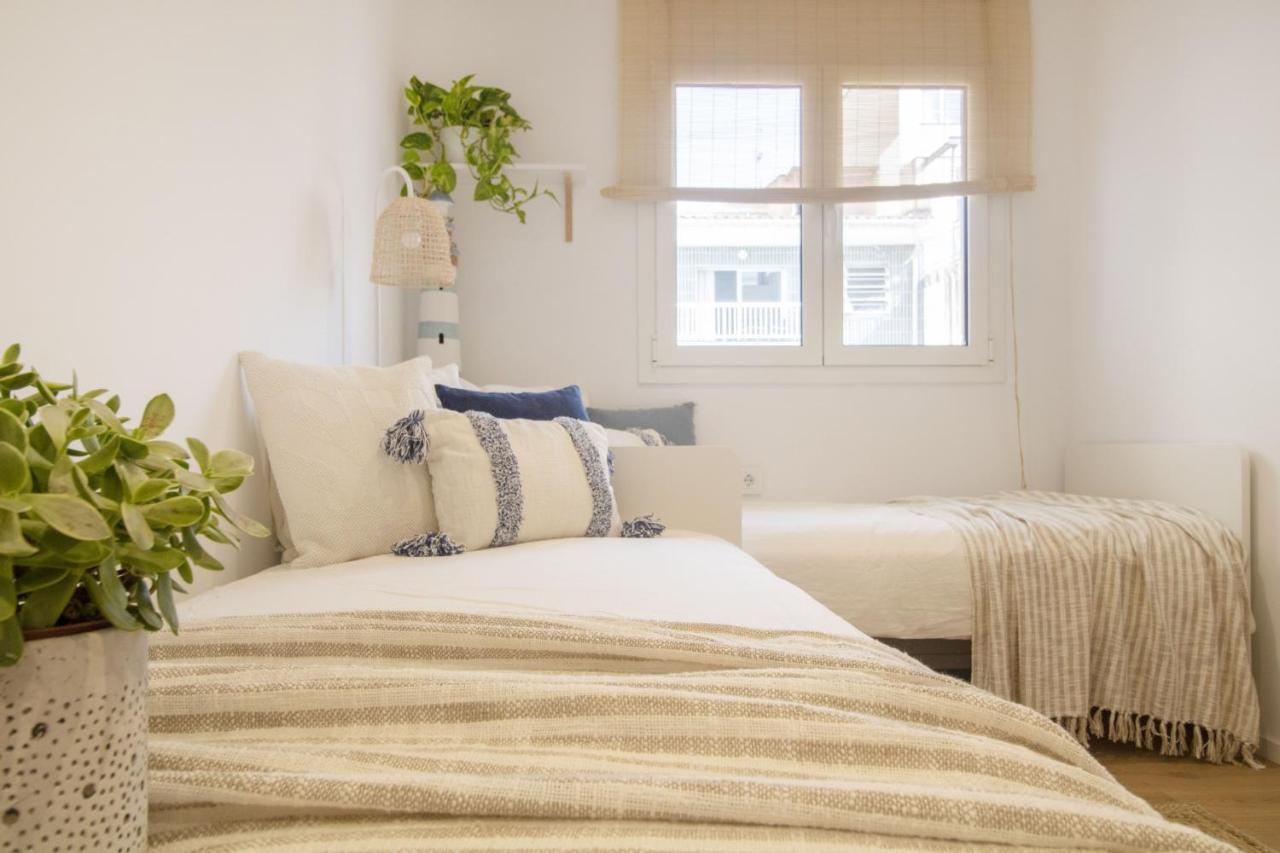 Vivalidays Apartour - Calella Bagian luar foto