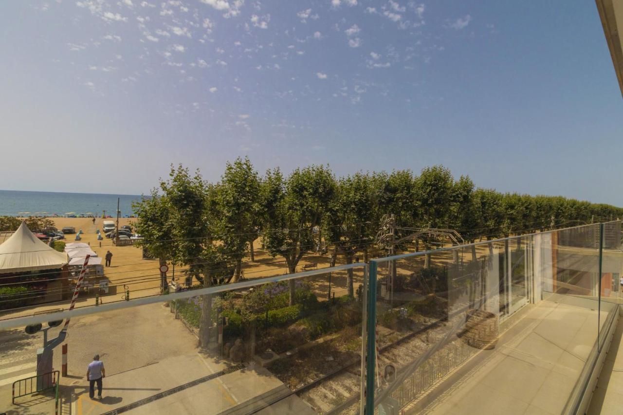 Vivalidays Apartour - Calella Bagian luar foto